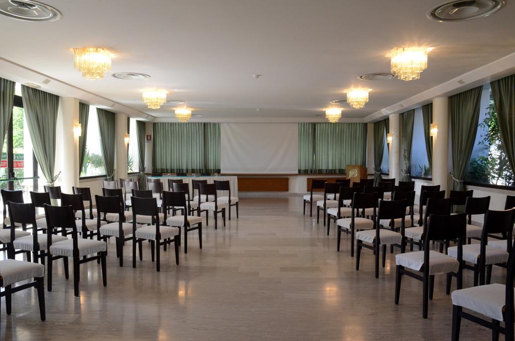 Hotel Bassetto Ferentino Buitenkant foto
