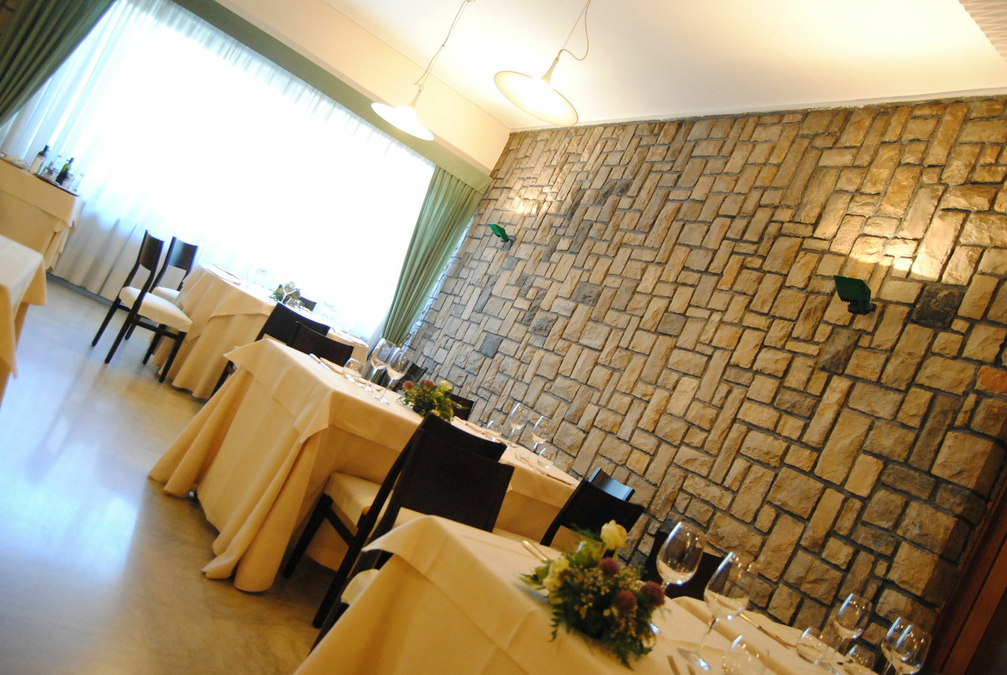 Hotel Bassetto Ferentino Buitenkant foto