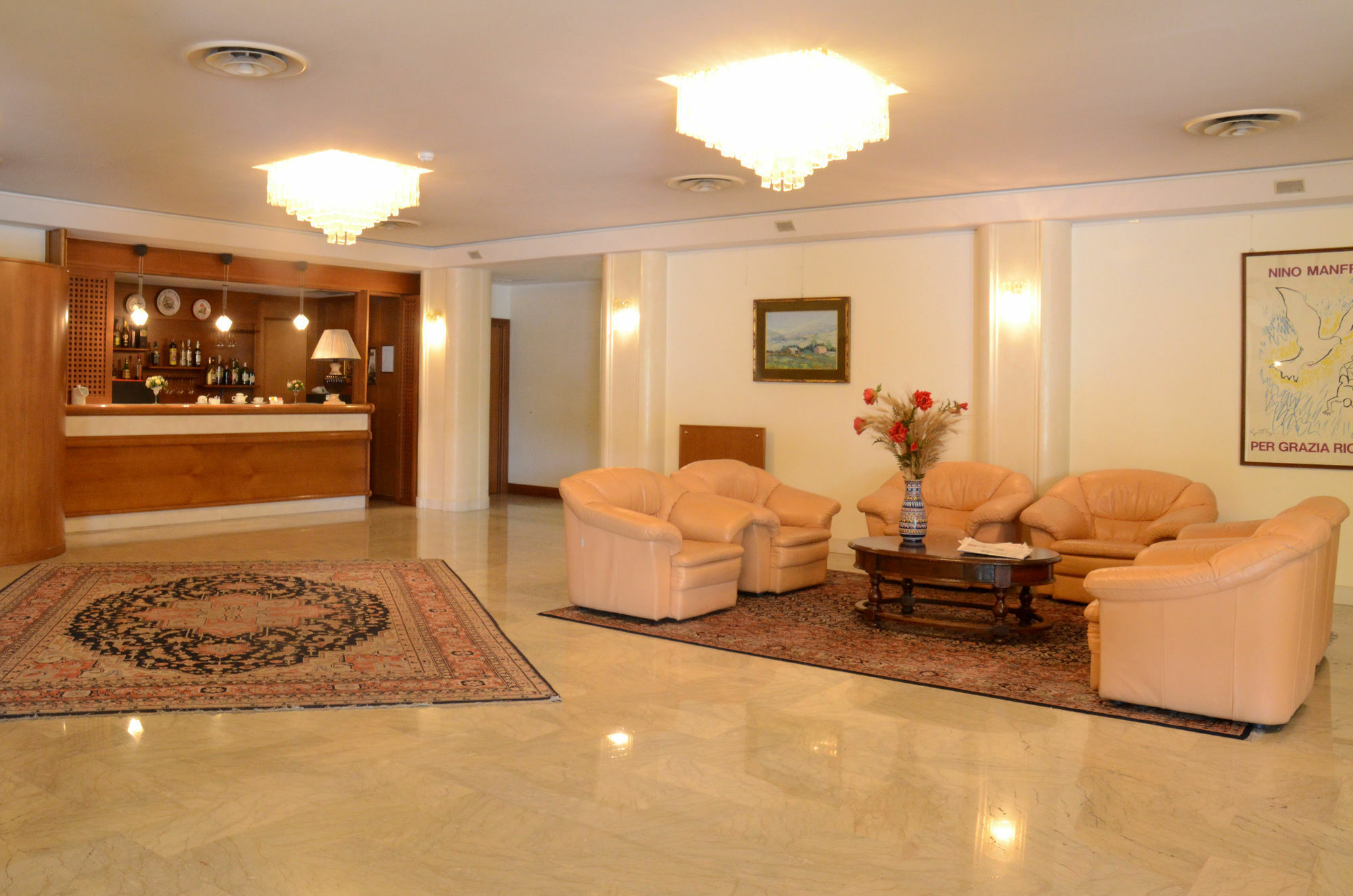 Hotel Bassetto Ferentino Buitenkant foto
